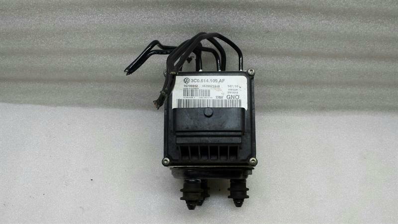 VW Passat 3C 2010 ABS pump 3C0614109AF hydraulic block