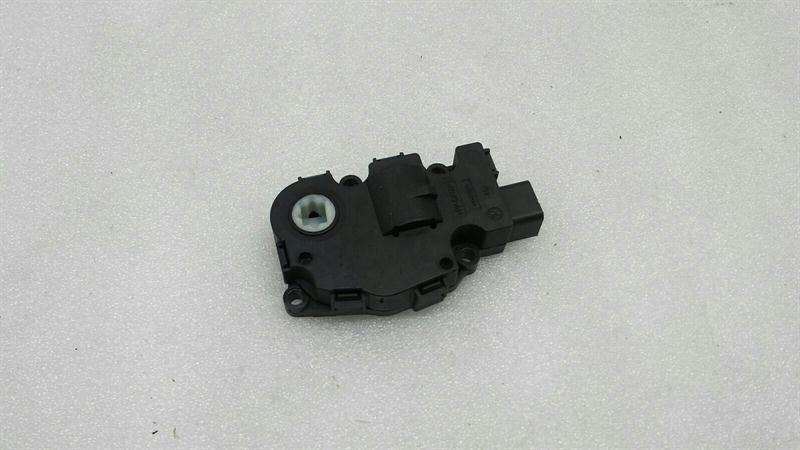 BMW 1 Series F20 Vent Flap Engine 64119231884 Servo Motor