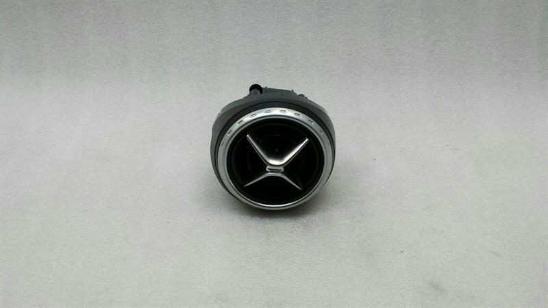 Mercedes GLA X156 air vent A1568300154 ventilation nozzle ventilation grille