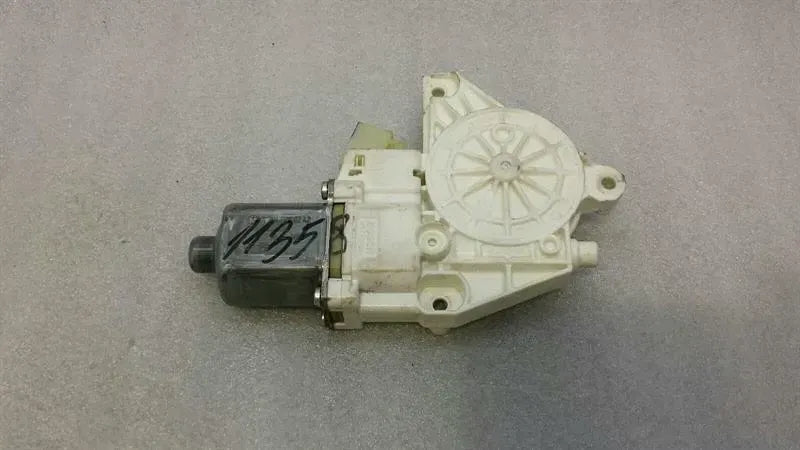 Mercedes C Class W204 Door Window Motor A2048200242 Window Regulator Motor