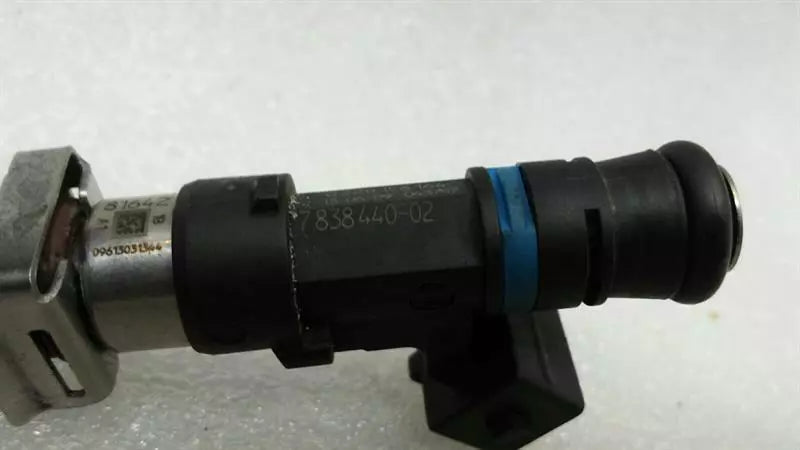 BMW 3 Series E92 S65 V8 M3 Injector 7838440 Fuel Injector