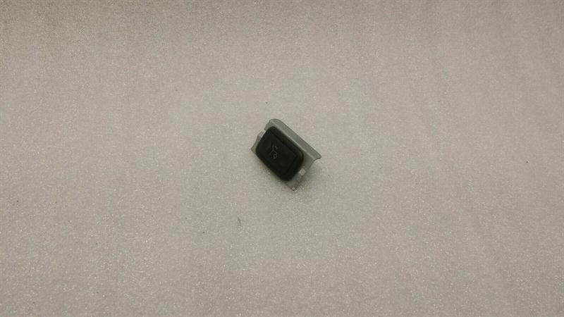 Mercedes C Class W204 Tailgate Switch A2048707151 Opener Tailgate Switch
