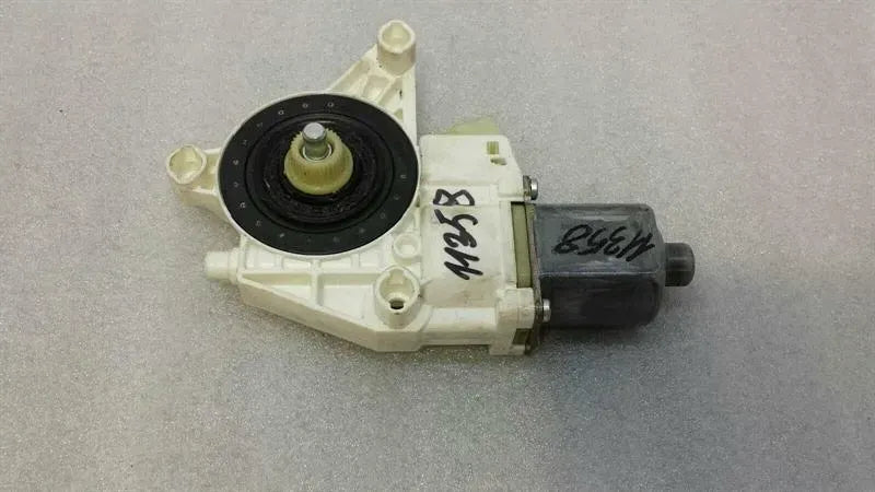 Mercedes C Class W204 Door Window Motor A2048200242 Window Regulator Motor