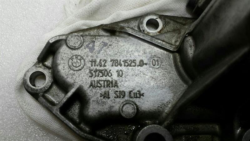 BMW E92 S65 V8 M3 oil filter with oil cooler connection 11427841587 oil filter housing