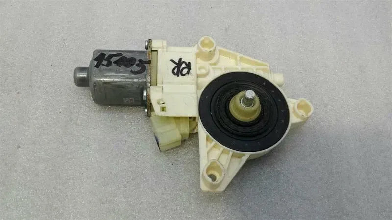 Mercedes C Class W204 Door Window Motor A2048200642 Window Regulator Motor
