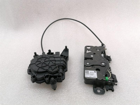 BMW iX i20 40 boat lock 163672 tailgate lock
