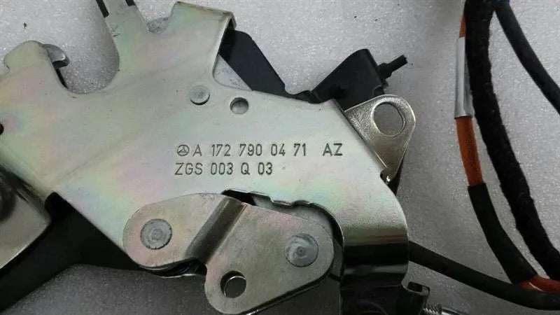 Mercedes SL R231 Panorama Roof Latch A1727900371 Panoramic Roof Locking