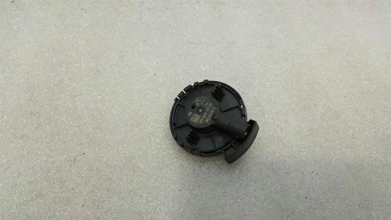 Audi A4 8W Crash Sensor 4M0955557A Impact Sensor