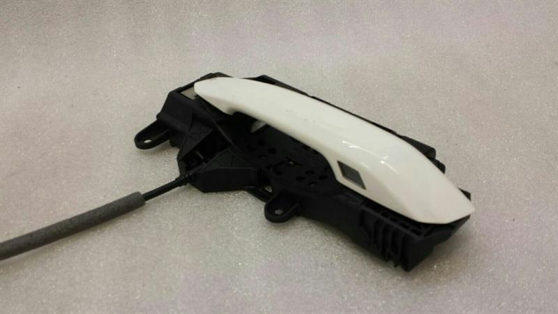 Audi A4 8W Rear Left Door Handle 8W01837811A Door Handle Rear Left