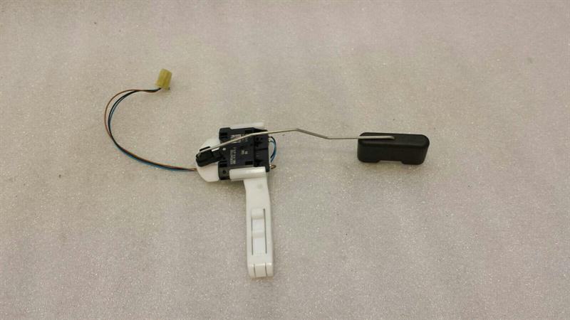 Audi A4 8W fuel level sensor 8W0919673C level sensor