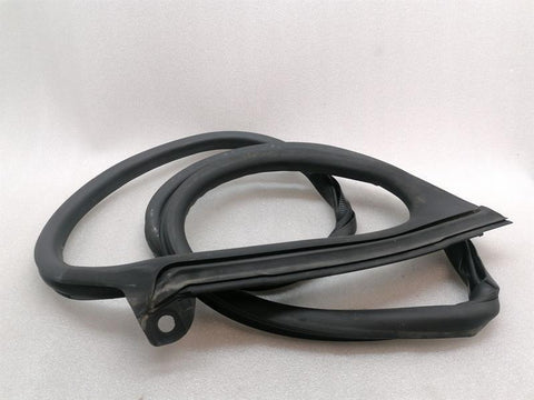 Porsche Taycan 9J Door Seal 9J0831721 Door Seals FRONT LEFT FRONT