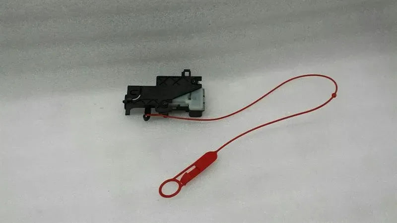 Mercedes E Class W212 Fuel Cap Actuator A2048200072 Actuator Fuel Filler Cap