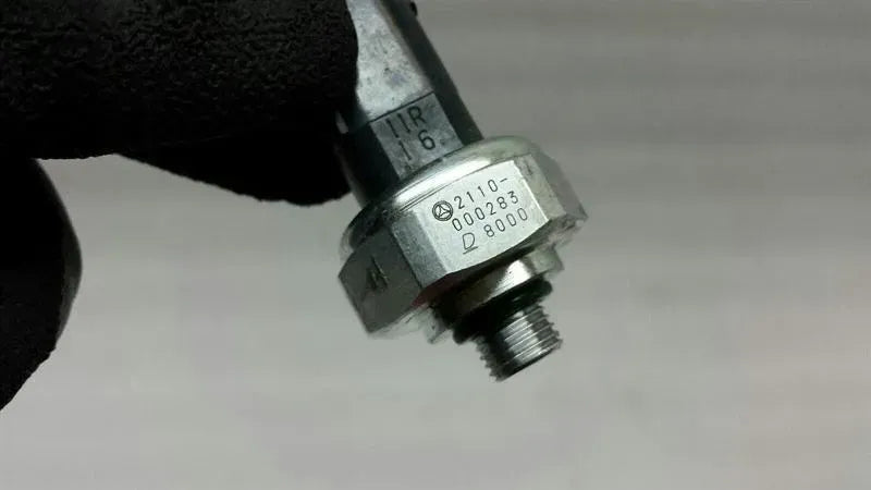 Mercedes E Class W211 AC pressure sensor A2110000283 climate sensor