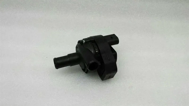 Mercedes E Class W212 coolant pump pump pump A2118350028 additional cooling pump