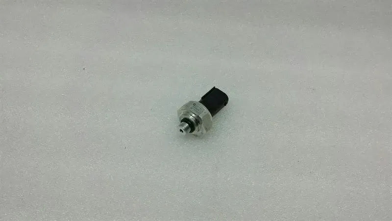 Mercedes E Class W211 AC pressure sensor A2110000283 climate sensor