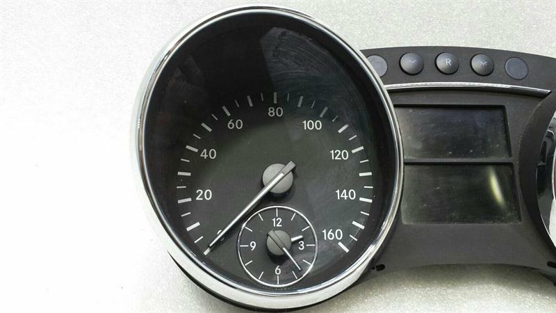 Mercedes R Class W251 Instrument Cluster A2515401948 Speedometer Diesel MPH