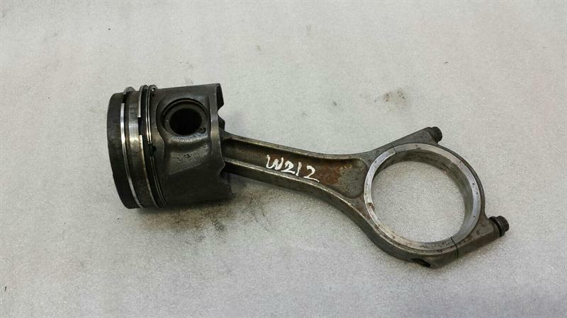 Mercedes M274 Engine PISTON CONROD A2740302417 PANKL ENGINE PISTON A2700300120