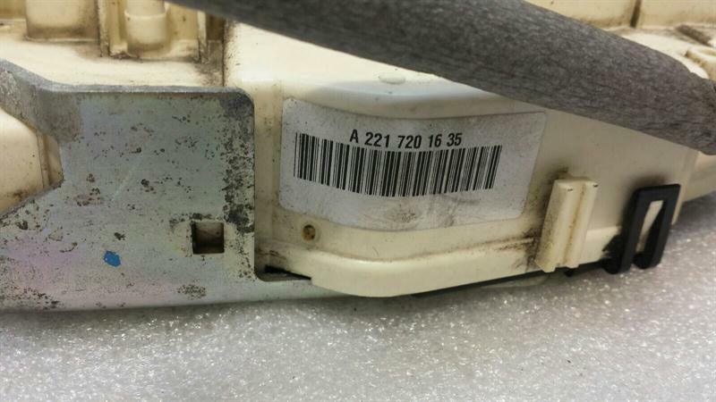 Mercedes S-Class W221 Front Right Door Lock A2217201635 Door Lock Front Keyless Go