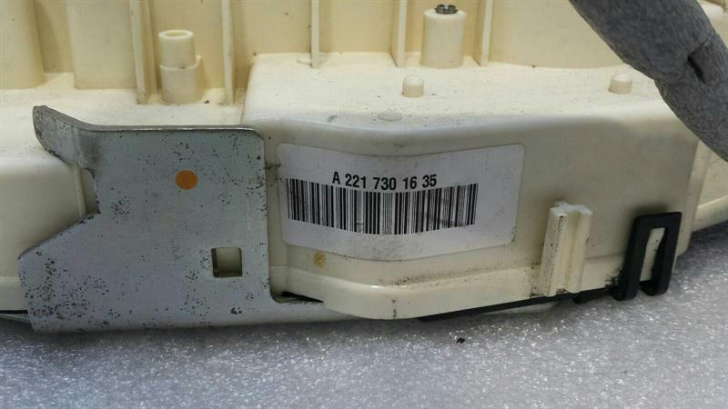 Mercedes S-Class W221 rear right door lock A2217301635 door lock HR keyless GO