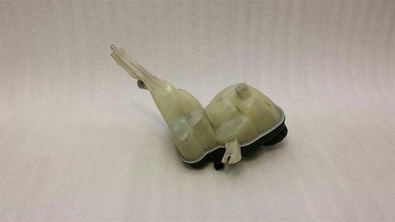 Mercedes S-Class W221 W216 Expansion Tank A2215000349 Expansion Tank