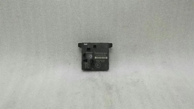 Mercedes CLS W219 rear right door module A2198203626 door control unit rear RE