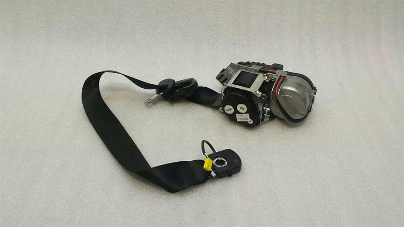 Mercedes W221 front seat belt A2218603485 seat belt belt front RE