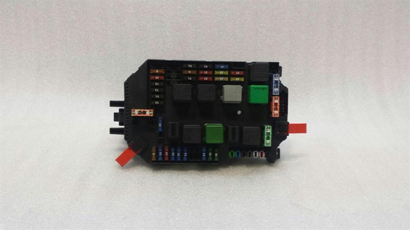 Mercedes S-Class W221 Fuse Box A2215402862 Fuse Box SAM