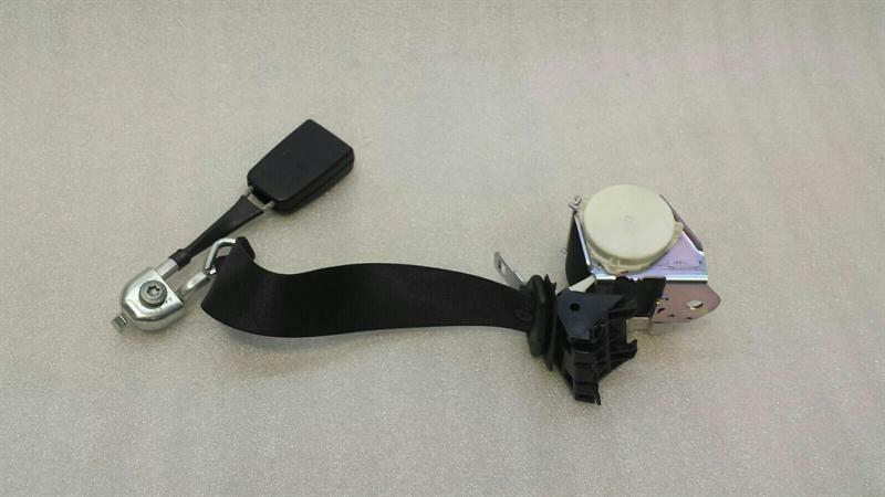 Mercedes S-Class W221 rear seat belt A2218602585 seat belt belt rear