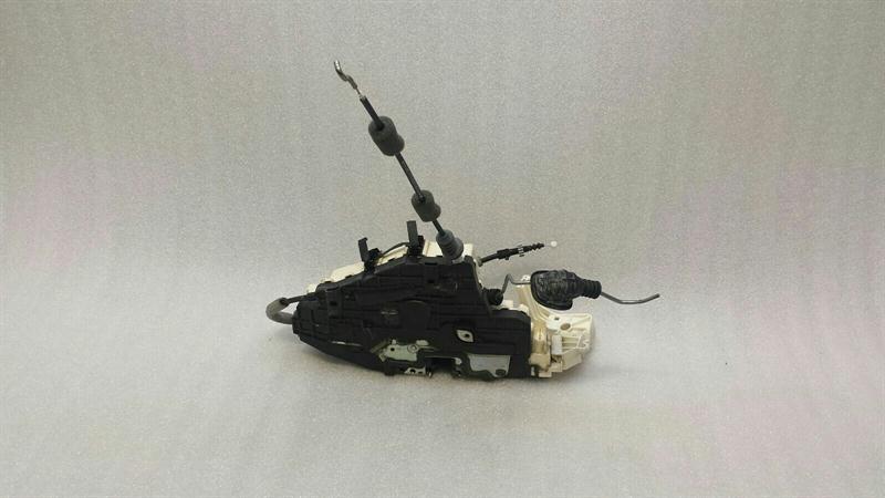 Mercedes S-Class W221 front right door lock A2217200835 door lock front right