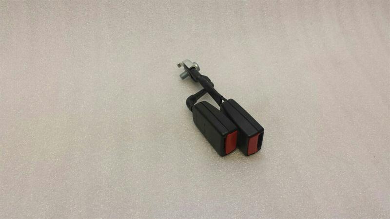 Mercedes S-Class W221 belt buckle A2218600269 belt buckle rear