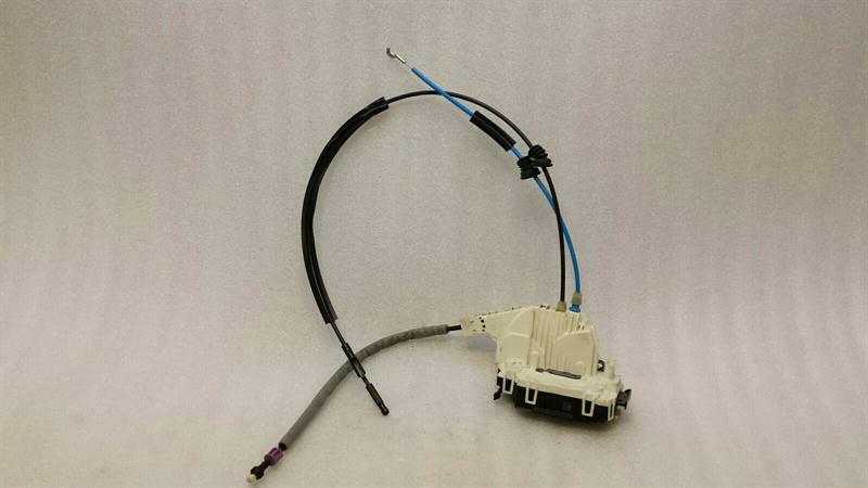 Mercedes E Class W212 rear left door lock A2047302335 door lock rear left