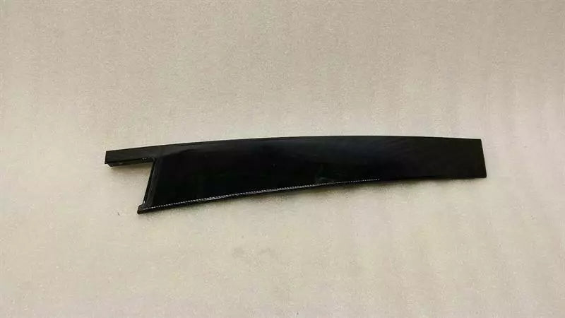 Mercedes E Class W212 right body molding A2126900487 trim panel rear right