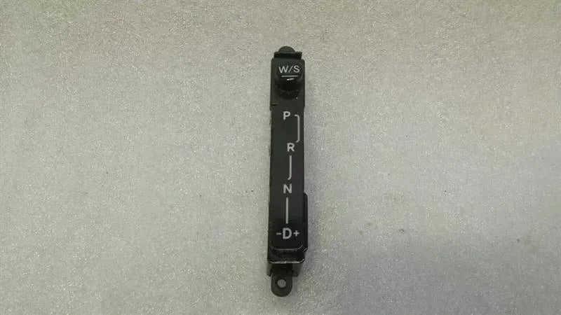 Mercedes E Class W211 A2115420126 Control Unit Gear Selector Indicator Module