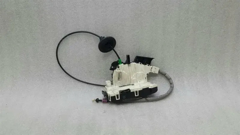 Mercedes E Class W207 Right Door Lock A2047202435 Right Door Lock.