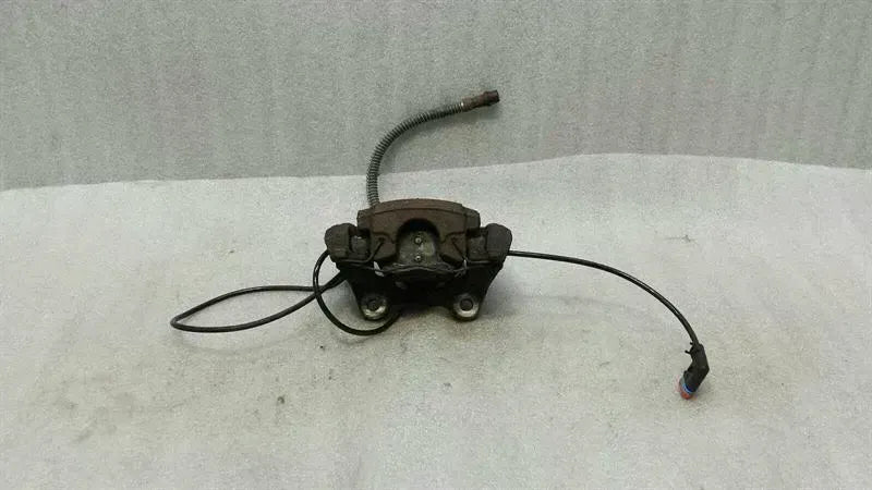 Mercedes E Class W207 Right Rear Caliper A2044230481 Rear Brake Caliper RE