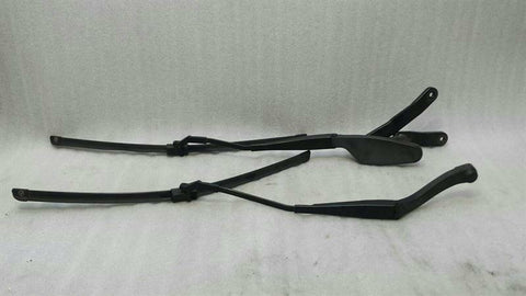 Mercedes E Class W207 RHD Wiper Arm A2078200544 Right Hand Drive Set