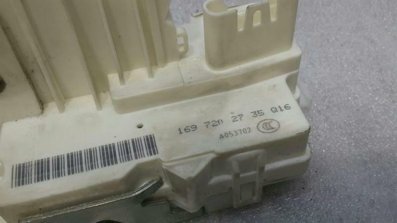 Mercedes R Class W251 front left door lock A2517200735 door lock front Li RHD