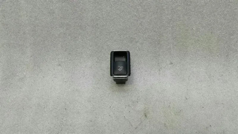 Mercedes E Class W207 Boat Lid Switch A2128204410 Tailgate Switch