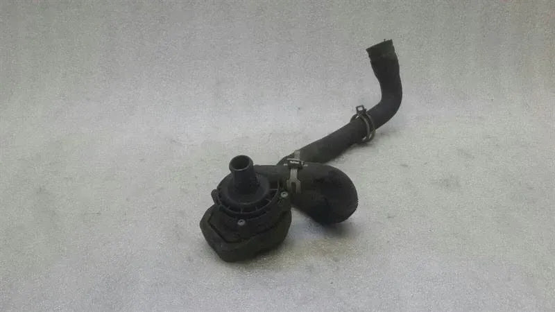 Mercedes R Class W251 Additional Cooling Pump A2118350264 Coolant Pump R300