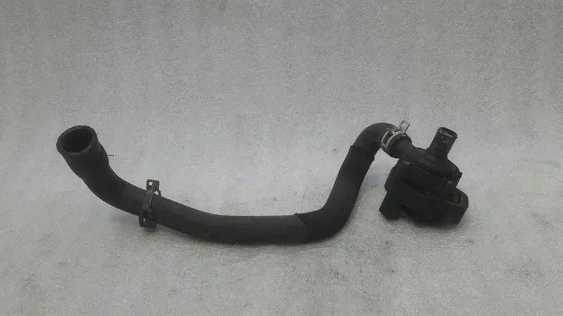 Mercedes R Class W251 Additional Cooling Pump A2118350264 Coolant Pump R300