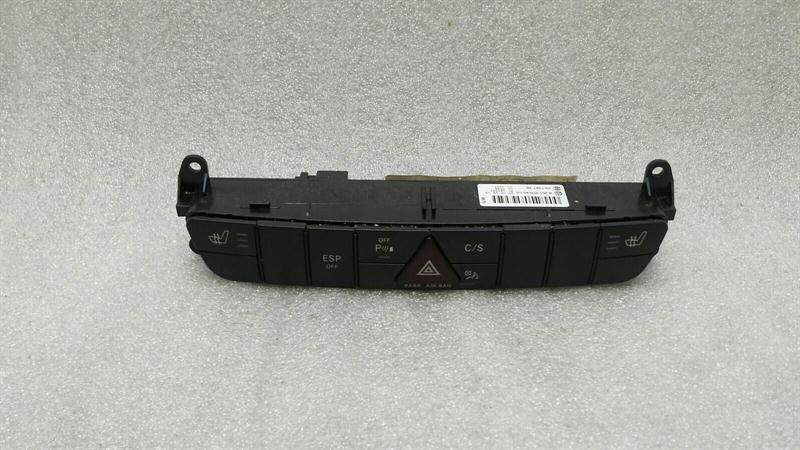 Mercedes R Class W251 Switch Block A2518704510 Switch Block