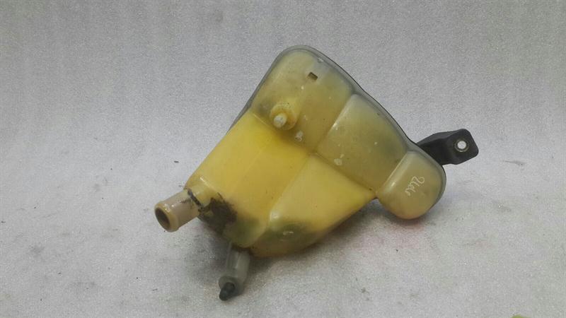 Mercedes R Class W251 Expansion Tank A2515000049 Expansion Tank Coolant.