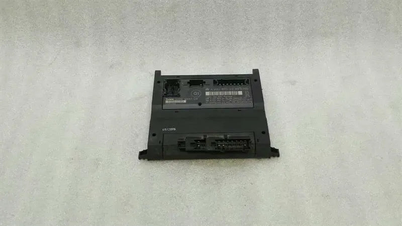 Mercedes S-Class W221 Right Seat Module A2218702286 Seat ECU Right.