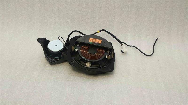 Mercedes S-Class W221 Front Right Door Speaker A2218205902 Loudspeaker Front RE