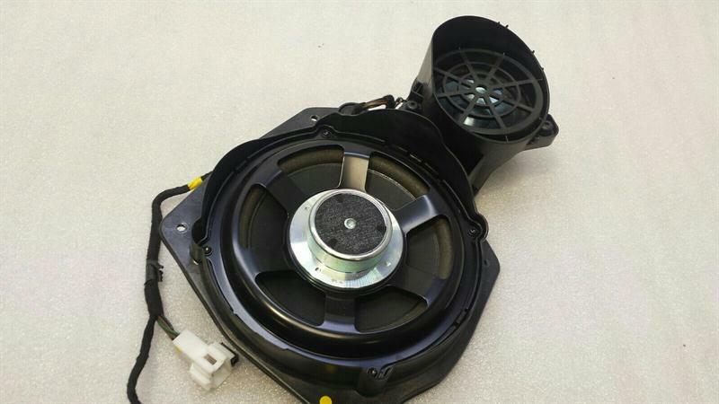 Mercedes S-Class W221 Front Right Door Speaker A2218205902 Loudspeaker Front RE