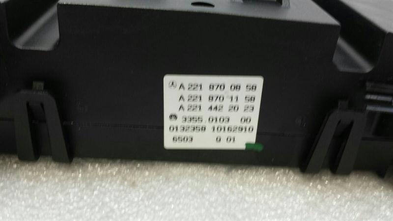 Mercedes S-Class W221 Auto Climate Control A2218700858 Climate Control Panel