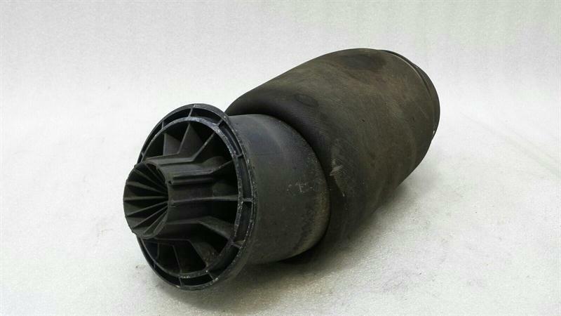 Mercedes R Class W251 Airmatic Unit Rear A2513200025 Air Bag Air Spring Right