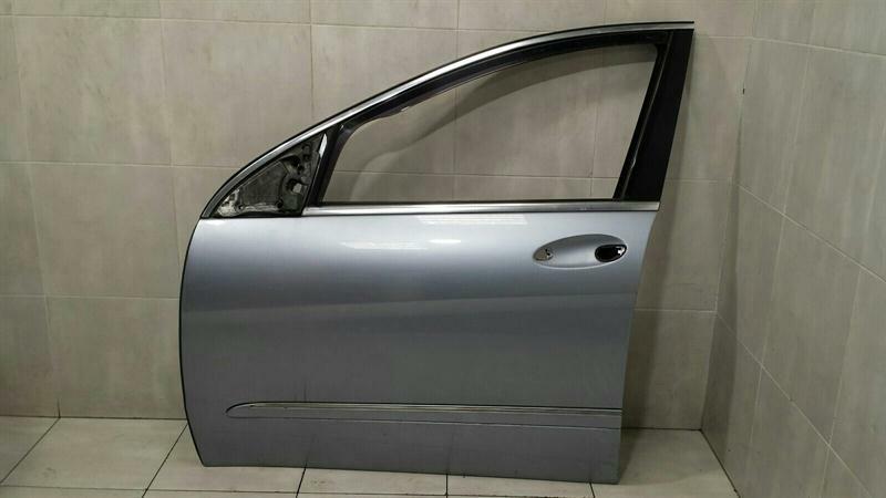 Mercedes R Class W251 Left Front Door A2517200105 Door Front Left