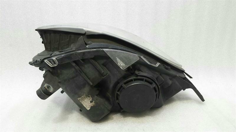 Mercedes R Class W251 Right Headlamp A2518200661 RHD Halogen RIGHT HANDLE