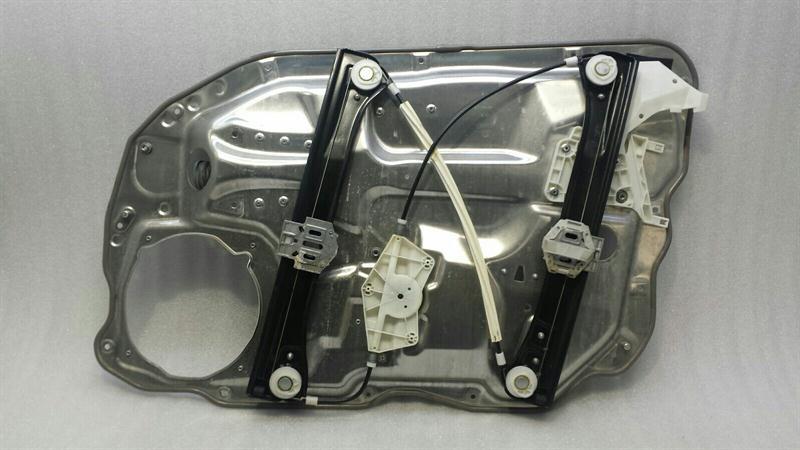 Mercedes W221 Left Front Door Winder A2217200146 Window Regulator Front Left